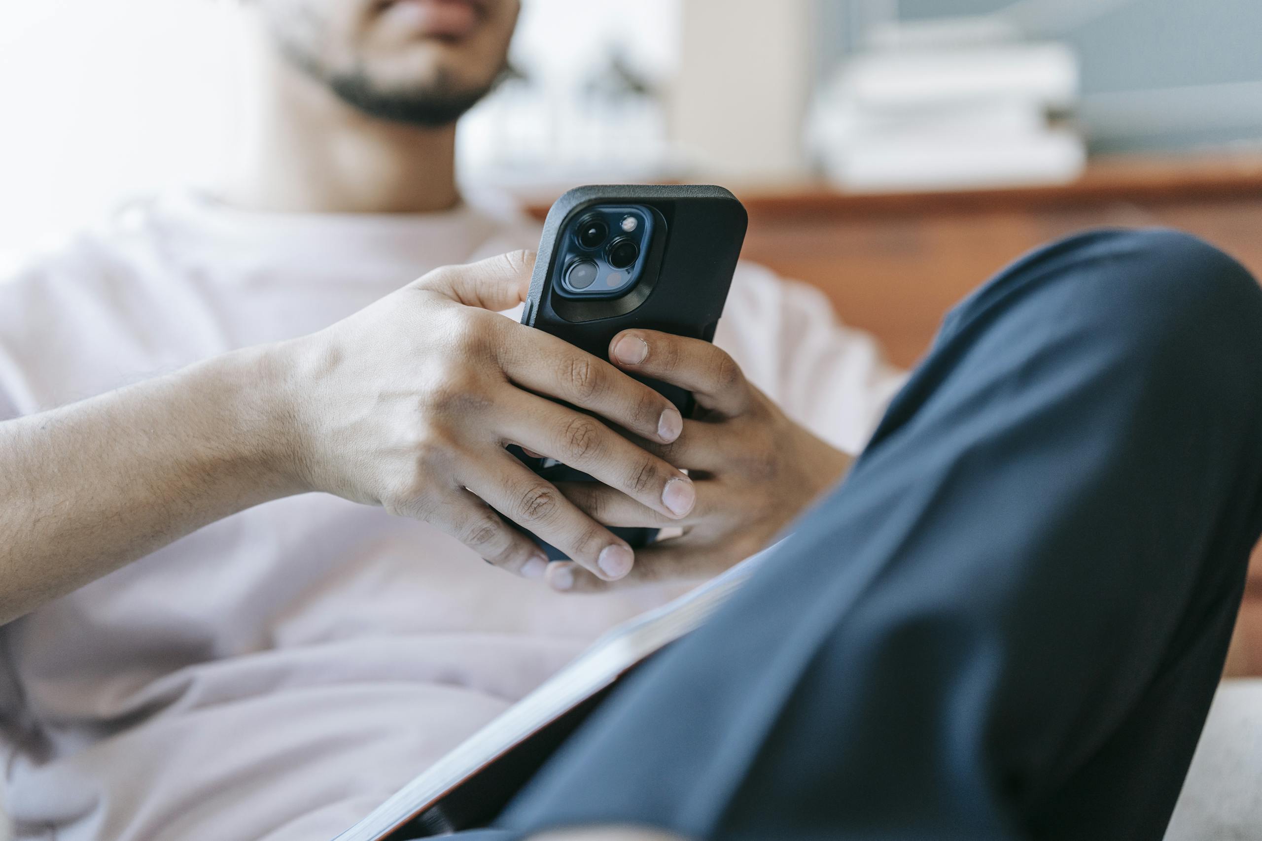 pourquoi il ne regarde plus mes story ?